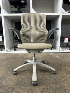 Knoll Generation Task Chair (Desert/Desert)