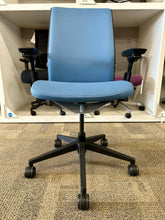 Load image into Gallery viewer, Steelcase Think Task Chair (Blue/Black)